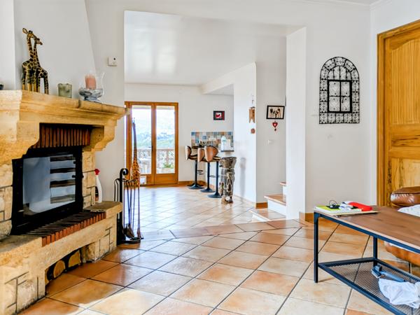 Saint-Martin-du-Var (06670) MAISON INDIVIDUELLE – 141 M² PLUS DÉPENDANCES – TERRAIN DE 1941 M²