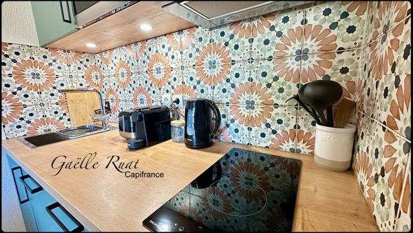 FONT-ROMEU (66120) – GAËLLE RUAT CAPIFRANCE – APPARTEMENT T2 RÉNOVÉ – DERNIER ÉTAGE – BALCON – BOX PRIVATIF – PISCINE – SALLE DE SPORT – VUE DÉGAGÉE