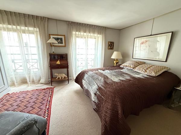 Appartement Paris 3 pièce(s) 82.54 m2