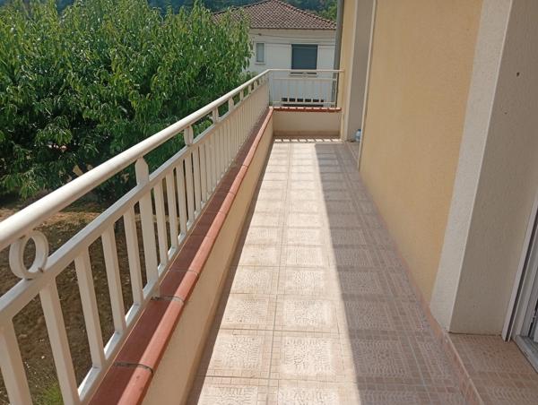 Maison à vendre 8 pièces  (09)