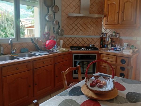 Maison à vendre 8 pièces  (09)