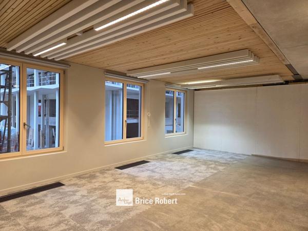 Bureau à louer Lyon 6ème rooftop végétalisé et patio aménagé