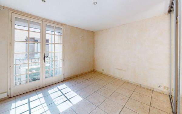 Maison à vendre    4 pièces •  Puget-Ville