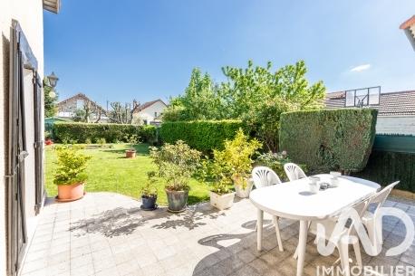 Maison à vendre 8 pièces 143 m² Savigny-sur-Orge