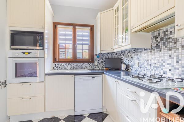 Maison à vendre 8 pièces 143 m² Savigny-sur-Orge
