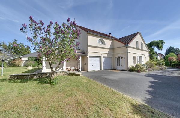 Maison Ozoir La Ferriere 8 pièces