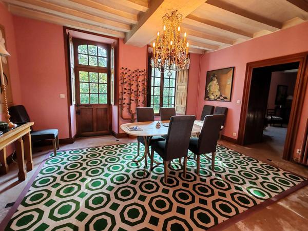 Hotel Particulier / Propriété Urbaine, et son parc paysagé en coeur de ville