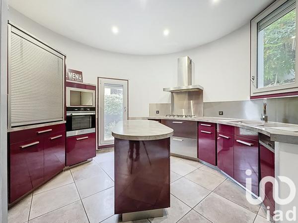 Maison à vendre 5 pièces 136 m² Saint-Martin-d'Hères