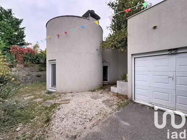 Maison à vendre 5 pièces 136 m² Saint-Martin-d'Hères