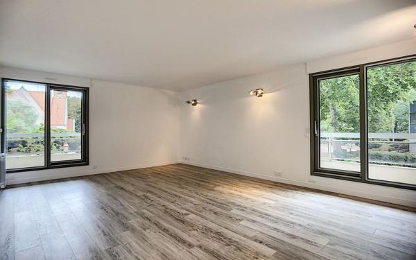 Appartement à louer    2 pièces •  Saint-Maurice