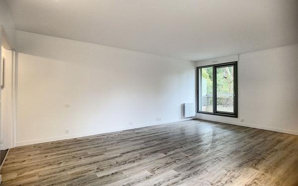 Appartement à louer    2 pièces •  Saint-Maurice