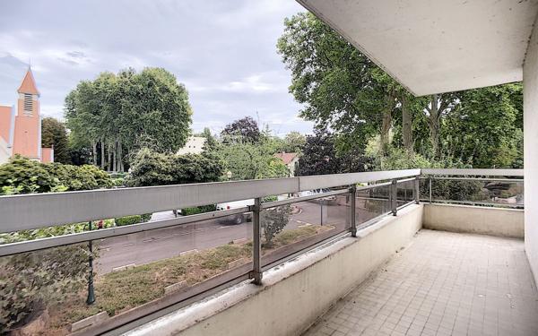 Appartement à louer    2 pièces •  Saint-Maurice