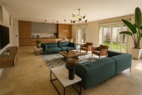 Maison de ville neuve de haut standing avec jardin privatif