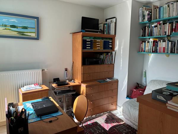 Dernier étage avec terrasse 60 m² aux Chaprais !!!!