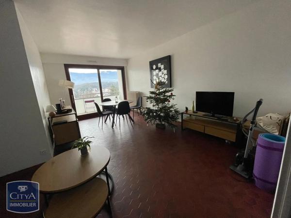 Appartement à louer 3 pièces 86.11m² Saint-Julien-en-Genevois (74160)