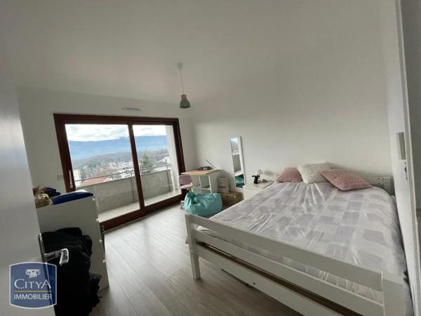 Appartement à louer 3 pièces 86.11m² Saint-Julien-en-Genevois (74160)