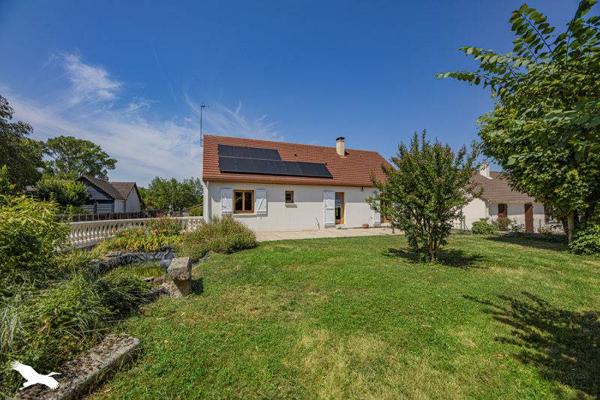Maison à vendre 295 999 € Montlouis-sur-Loire 6 p 100 m² DPE C