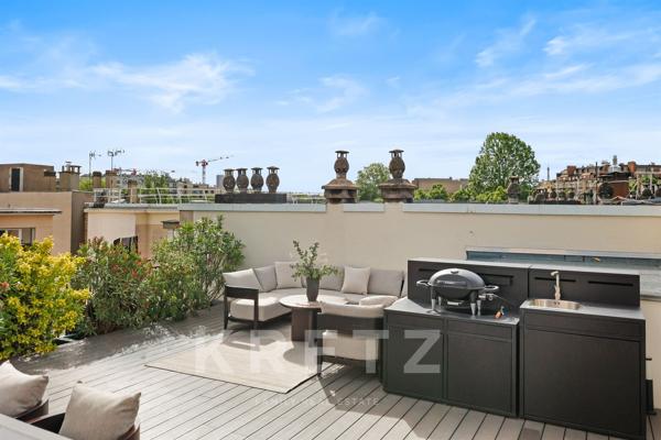 Hôtel particulier d'exception rénové avec piscine intérieure et rooftop