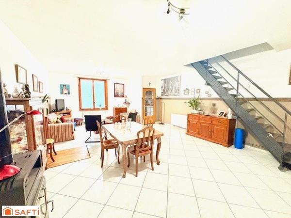 Maison semi individuelle à Raismes– Parcelle de 400 m²- véranda-  4 chambres