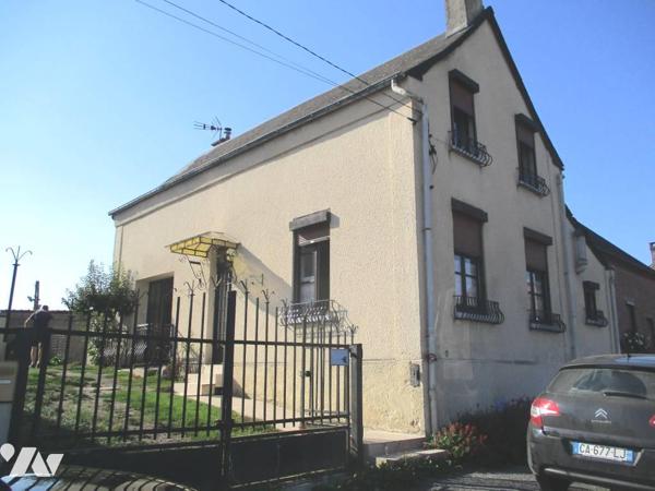 HIRSON maison semi-mitoyenne