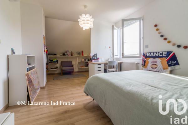 Maison 5 pièces de 140 m² à Marigny-les-Usages (45760)