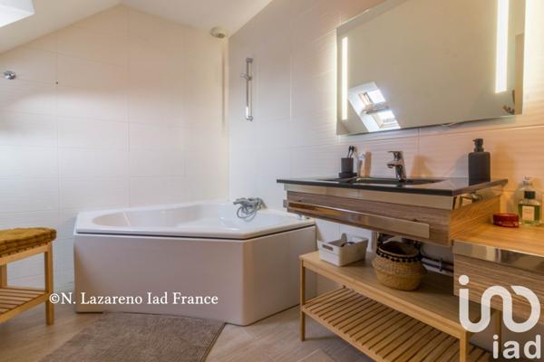 Maison 5 pièces de 140 m² à Marigny-les-Usages (45760)