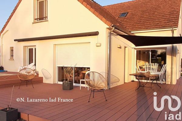 Maison 5 pièces de 140 m² à Marigny-les-Usages (45760)