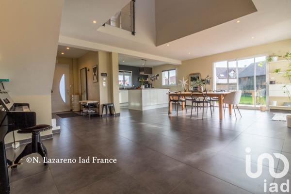 Maison 5 pièces de 140 m² à Marigny-les-Usages (45760)