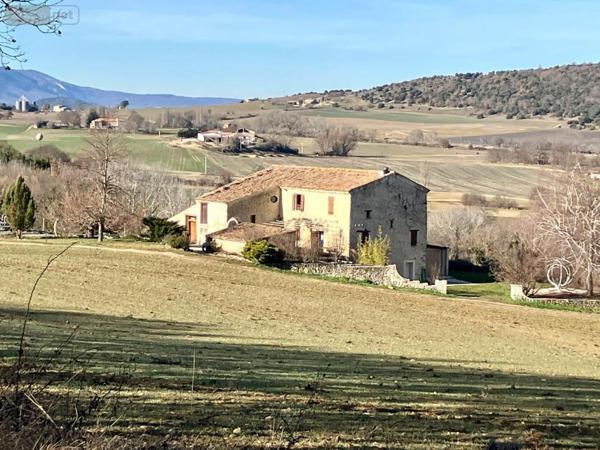 Maison à vendre à Villemus dans les Alpes-de-Haute-Provence (04110), ref : 04022-106