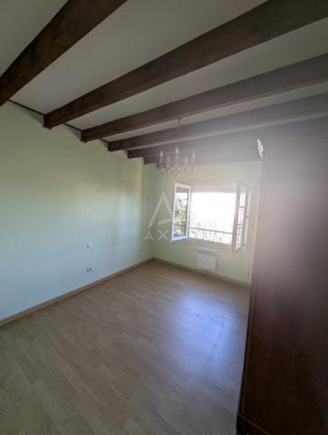 Narbonne , Jolie maison R+1, 115m²,  4 faces sur parcelle de 550m²