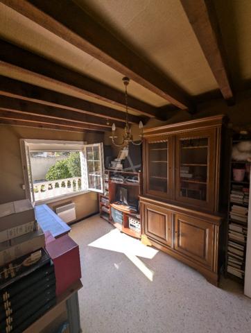 Narbonne , Jolie maison R+1, 115m²,  4 faces sur parcelle de 550m²