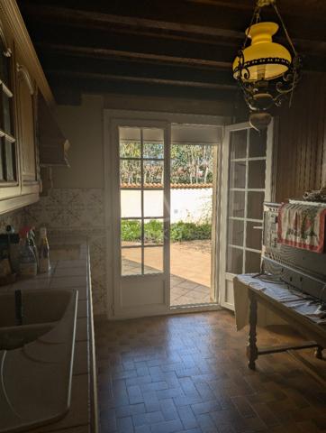 Narbonne , Jolie maison R+1, 115m²,  4 faces sur parcelle de 550m²