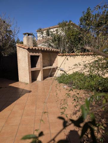 Narbonne , Jolie maison R+1, 115m²,  4 faces sur parcelle de 550m²