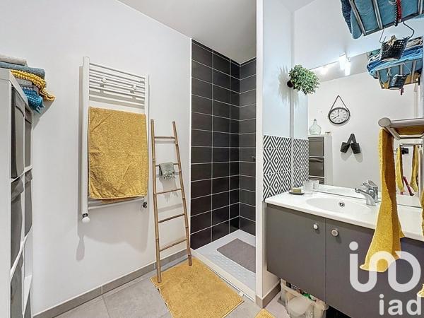 Appartement 3 pièces de 58 m² à Ollioules (83190)