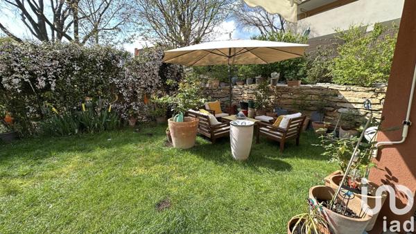 Appartement 3 pièces de 58 m² à Ollioules (83190)