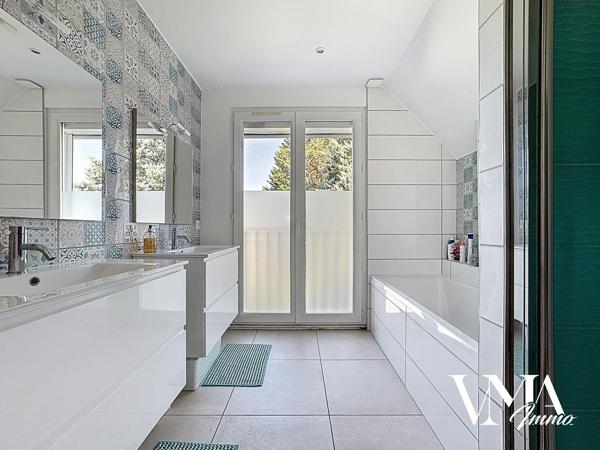Maison de 175m2 avec piscine. Détails des diagnostics énergétiques