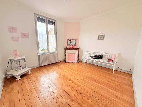 Maison de caractère en pierre à Verrieres