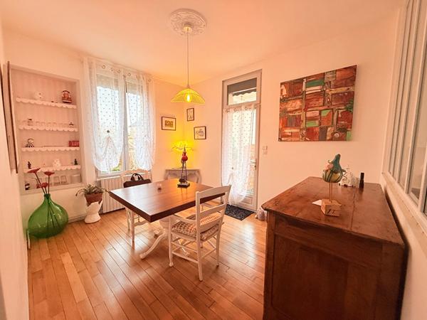 Maison de caractère en pierre à Verrieres