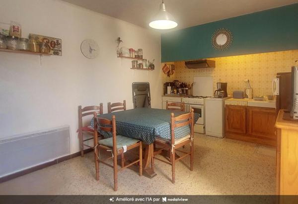 31540 MONTÉGUT-LAURAGAIS- Maison de village en pierre avec garage et jardin