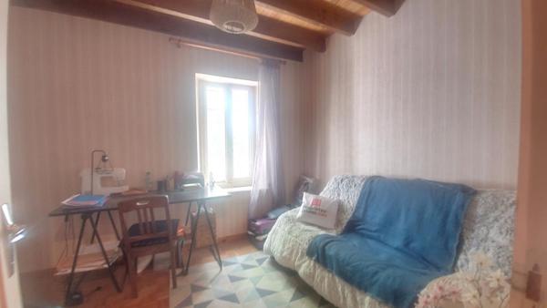 31540 MONTÉGUT-LAURAGAIS- Maison de village en pierre avec garage et jardin