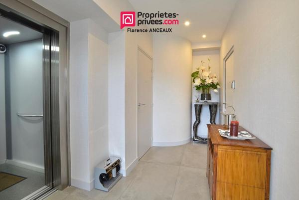 Villa sur les toits exceptionnelle avec terrasses en hyper centre ville