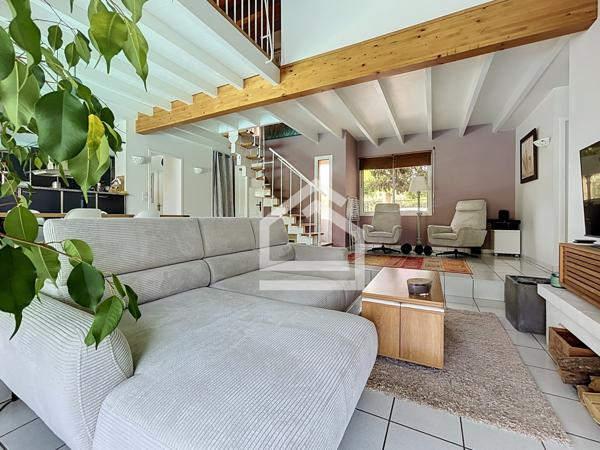 Maison 5 pièce(s) 3 chambre(s) 140 m²