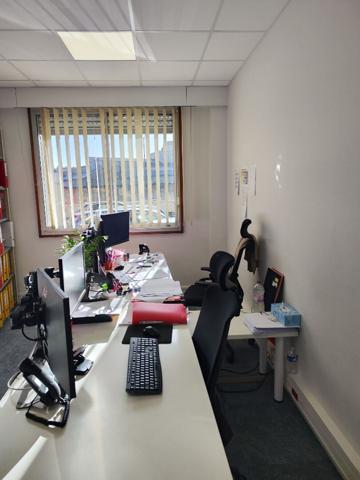 Bureaux Niort 6 pièce(s) 215 m2