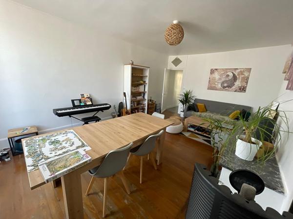 NEUVILLE AUX BOIS - APPARTEMENT F4