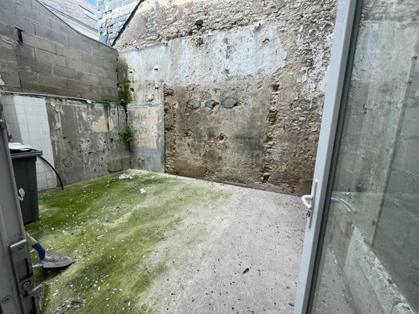 NEUVILLE AUX BOIS - APPARTEMENT F4