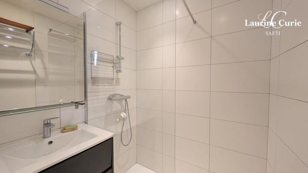 Maison T6 de 155m² avec véranda et garage