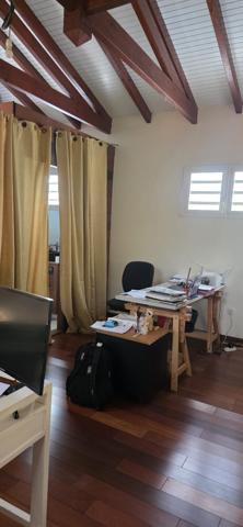 Ensemble immobilier rentable – Ducos (97224)