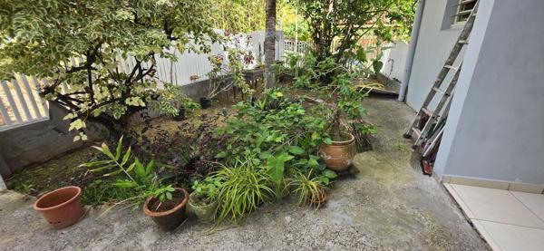 Ensemble immobilier rentable – Ducos (97224)