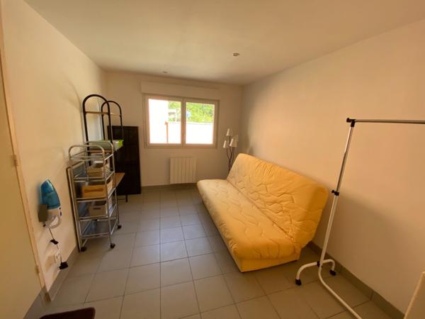 Belle Villa plain-pied de 2004, Type 5 avec grand garage sans aucun travaux à prévoir sur 891 m2 de parcelles !