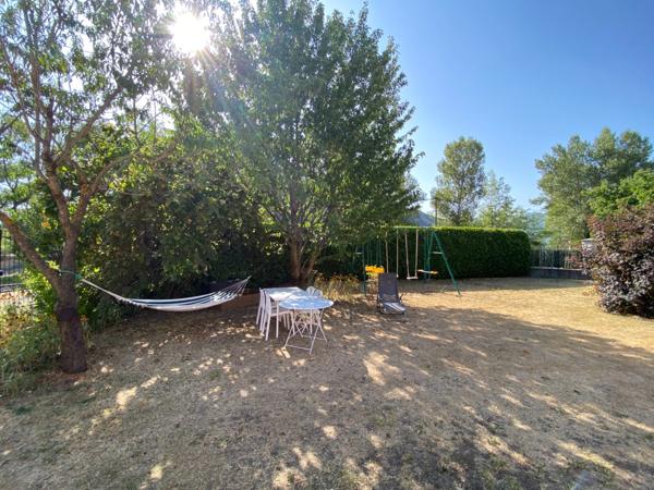 Belle Villa plain-pied de 2004, Type 5 avec grand garage sans aucun travaux à prévoir sur 891 m2 de parcelles !